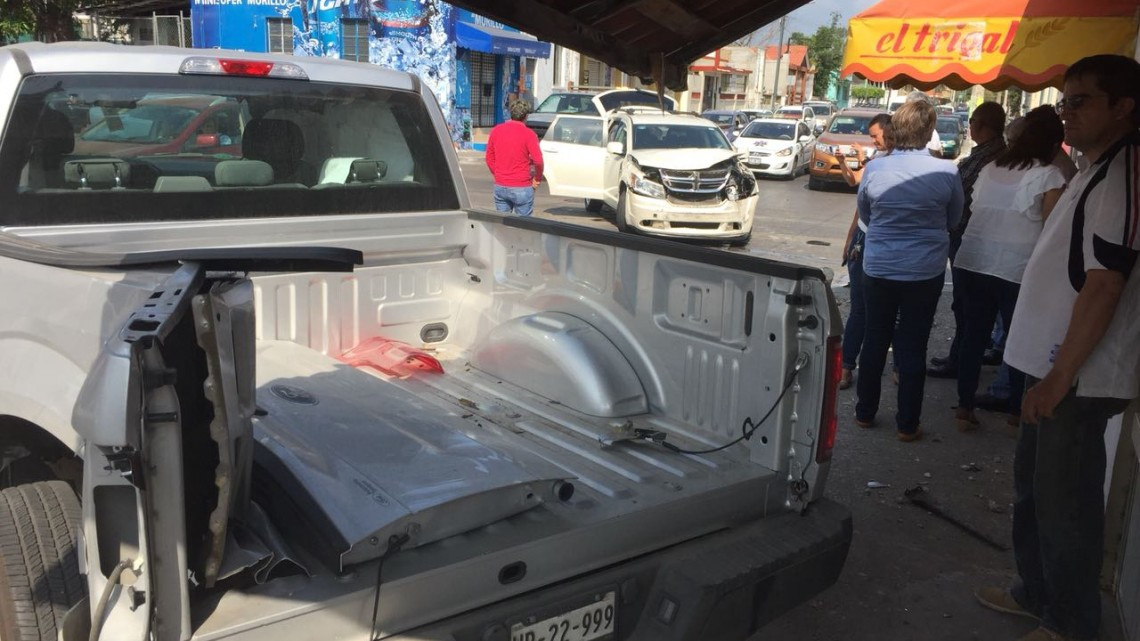 Fuerte choque deja dos mujeres lesionadas