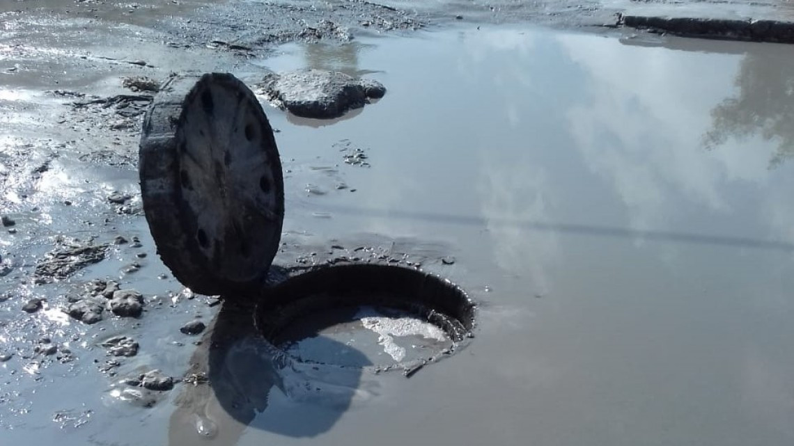 COMAPA dio mantenimiento correctivo en drenaje de Balcones de Alcalá