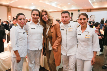 Festeja Maki a Enfermeras y Enfermeros