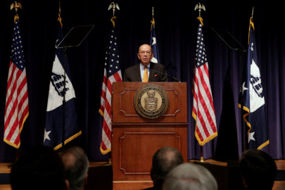 Pacto comercial sensato entre EU y México impulsará al peso: Ross