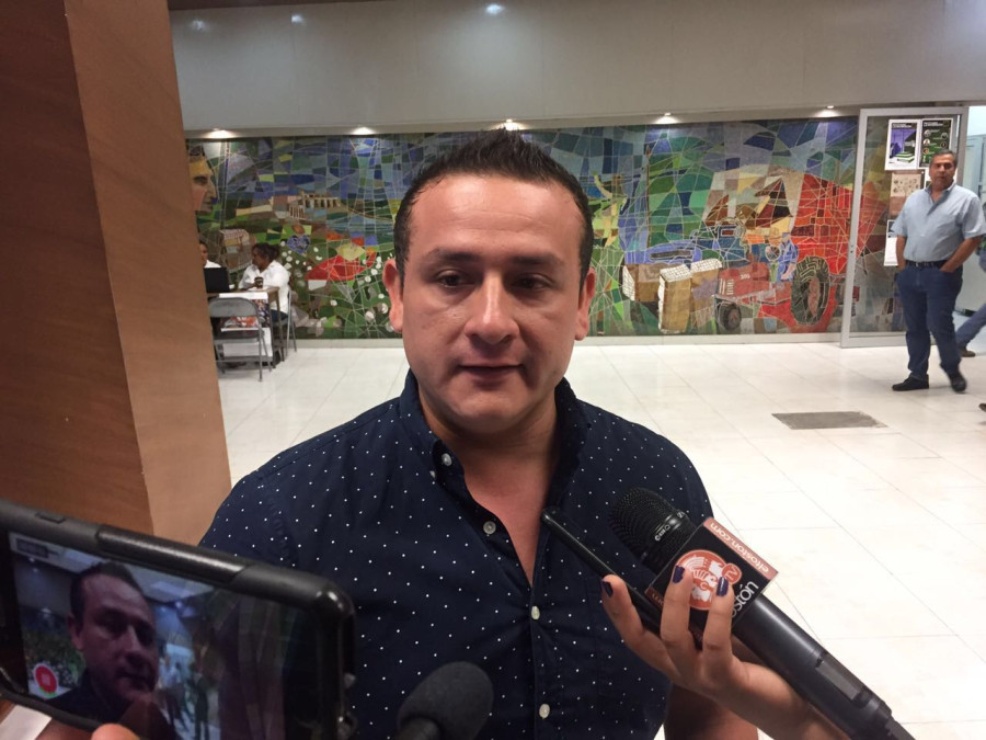 Imaj reparta 850 llaveros de descuento a jóvenes