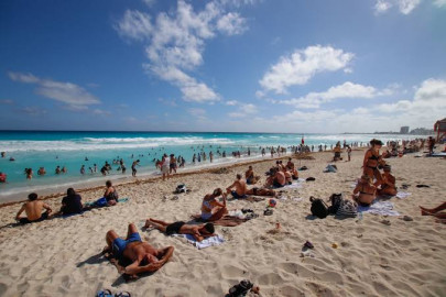 Diputados avalan nuevamente "Vacaciones dignas" con 12 días seguidos; pasa al Senado