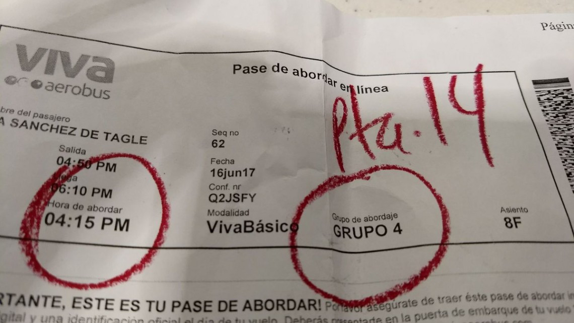 Retrasos en VivaAerobús de hasta 5 horas