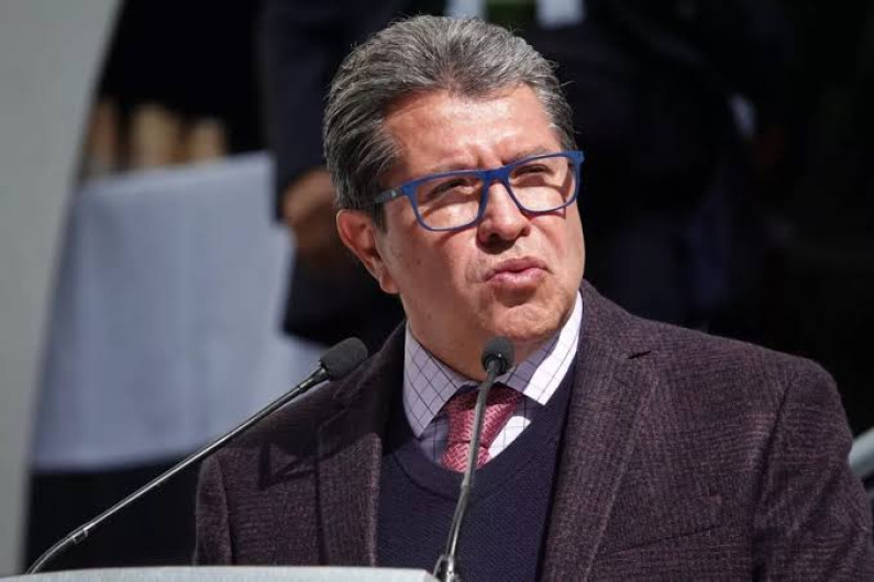 En contra de la militarización, pero votaré a favor de iniciativa del PRI: Monreal