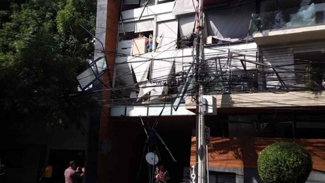 Se registra explosión de gas natural en departamentos de la CDMX; reportan 22 lesionados 