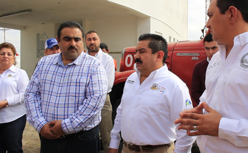 Cuerpo de bomberos de Valle Hermoso recibe donación 