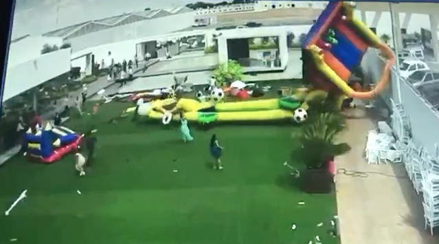 “Aironazo” desprende inflables, más de 5 niños lesionados   