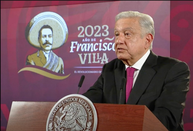 Critica AMLO reforma migratoria de gobernador de Florida; llama a no votar por él