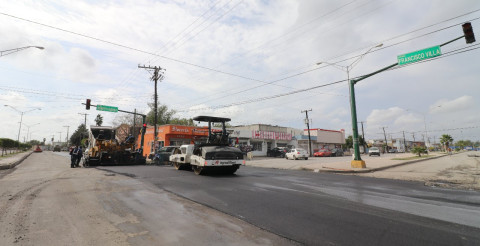 Registran avenidas 12 de Marzo y Francisco Villa avance importante en rehabilitación de pavimento: Mario López  