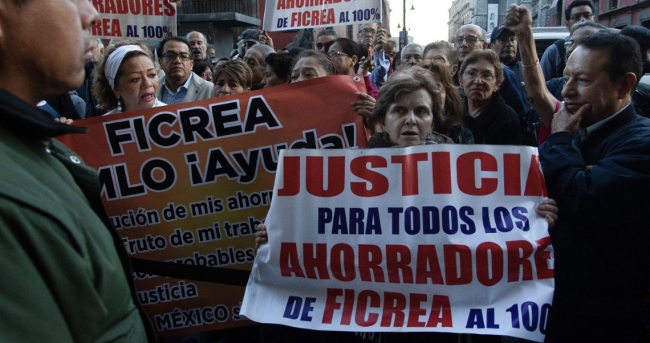 Deporta EU a México a Rafael Antonio Olvera defraudador de jubilados a través de Ficrea