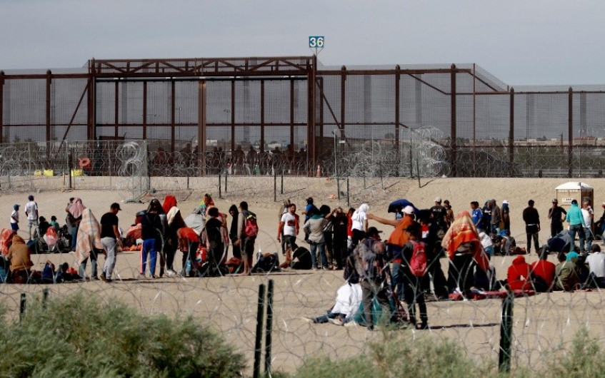 Declaran emergencia por ola de migrantes sin precedentes en Eagle Pass, Texas