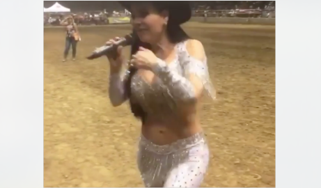 Maribel Guardia es criticada en redes por su canto