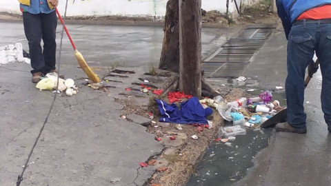 Solicita Gobierno Municipal evitar arrojar basura a la vía pública