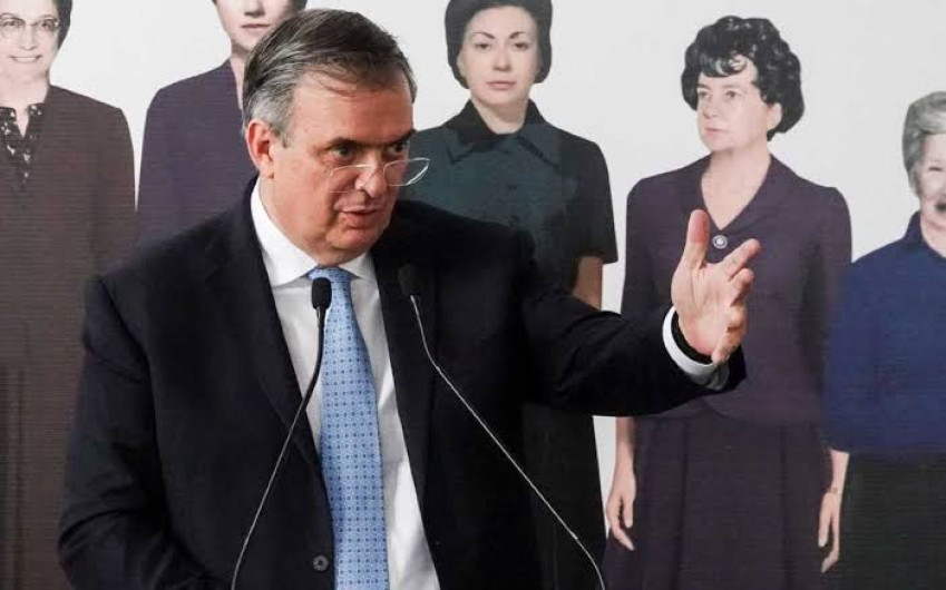 Ebrard acusa a Greg Abbott de extorsionar a gobernadores mexicanos 