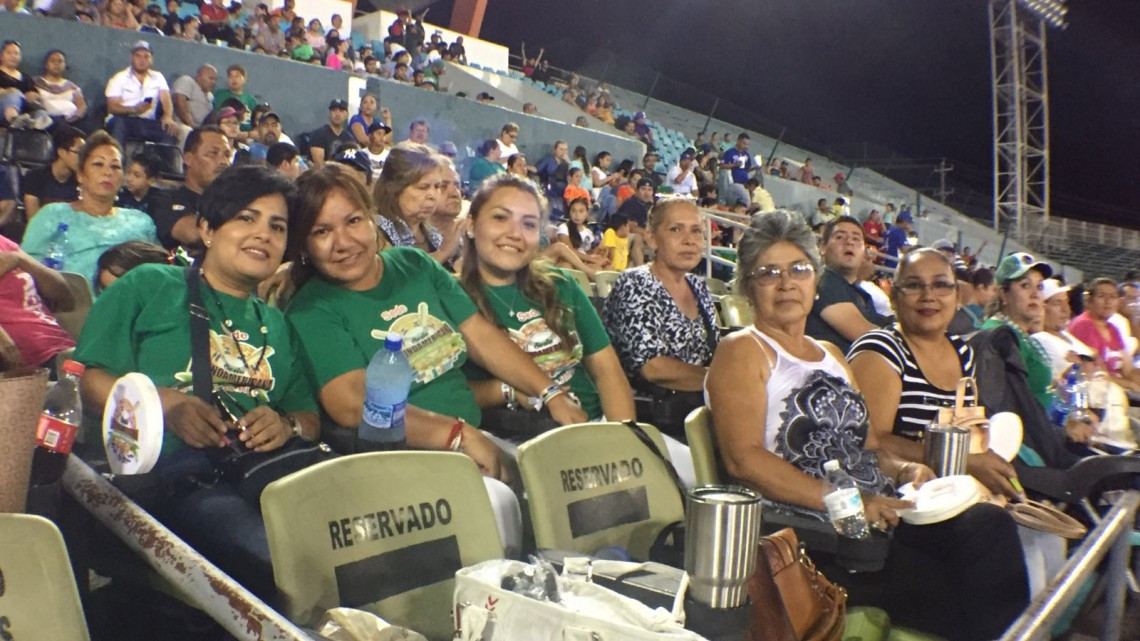 México vuelve a dejar ir la victoria en Latinoamericano de Béisbol