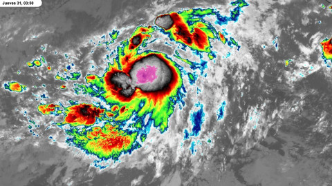 Tormenta tropical ‘Gil’ se forma en el Pacífico frente a costa de México 