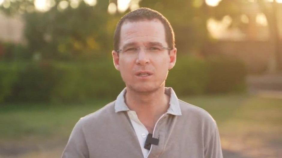 "Son casas donadas", responde Ricardo Anaya a las acusaciones de la FGR 