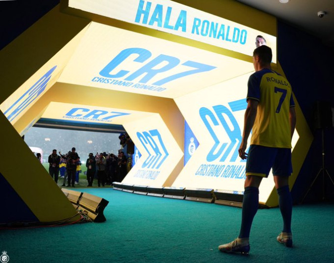 Cristiano Ronaldo es presentando como nuevo jugador del Al-Nassr