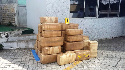 Aseguran 383 kg de marihuana