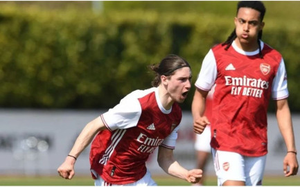 Marcelo Flores debutó con el Arsenal Sub-23