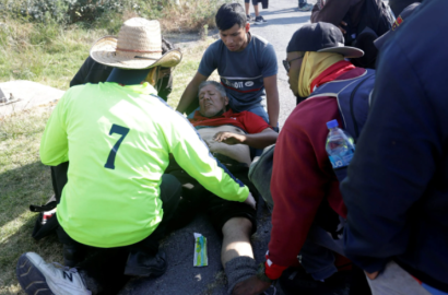 Localiza INM abandonados en caja de tráiler en Veracruz