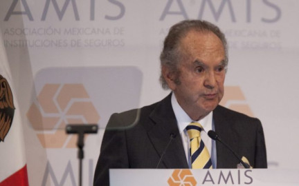 Lamenta AMLO muerte de Alberto Baillères