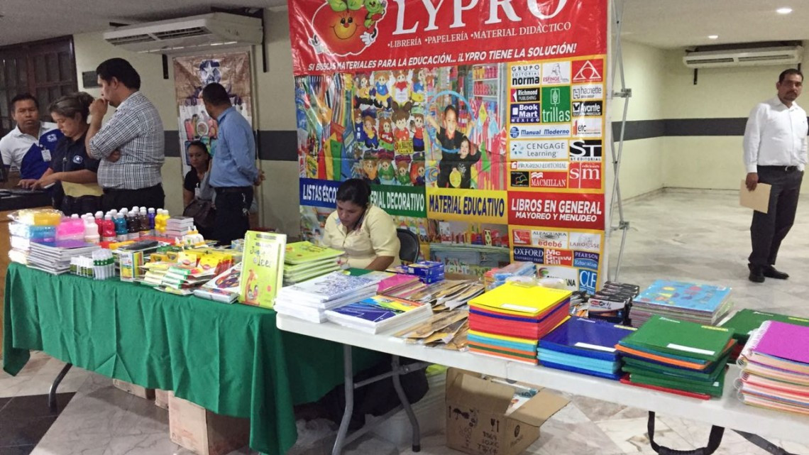 Inauguran la feria de útiles escolares en Matamoros