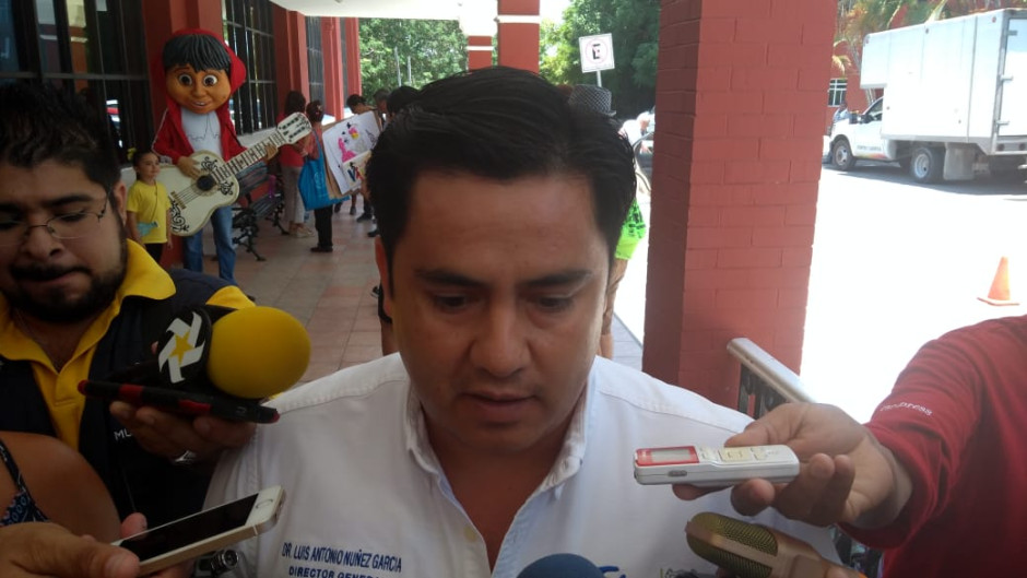 Ante ola de calor Salud recomienda seguir hidratándose