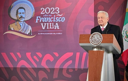 AMLO estima que megafarmacia es la más grande del mundo; tiene 50 hectáreas