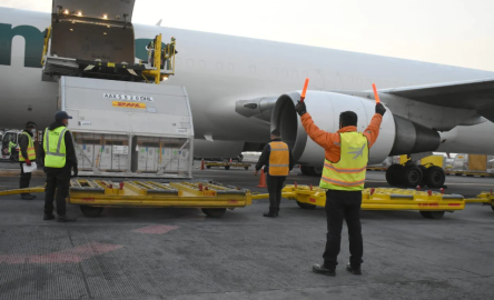 Llega a Mexico cuarto embarque de vacunas contra el COVID-19 para niños 