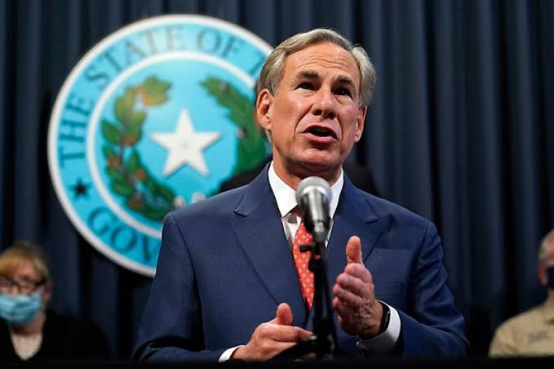 Abbott amenaza con restablecer revisiones en frontera con México