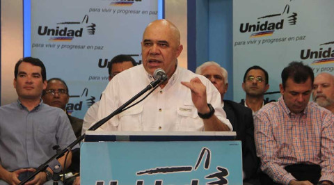 Oposición venezolana acusa al gobierno de planear bloqueo electoral