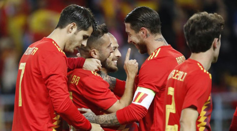 España golea sin problemas a Costa Rica