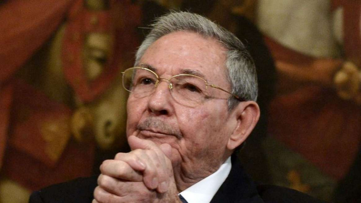 Parlamento adelanta sesión para elegir a sucesor de Raúl Castro 