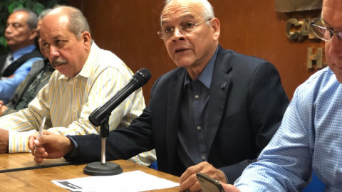 Piden que empresarios contraten a becarios