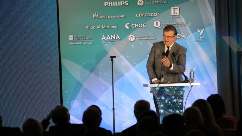 Entregan premio a Marcelo Ebrard en EU por acciones durante la pandemia de Covid-19