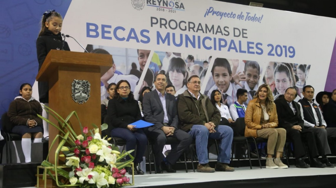 Destina Gobierno de Maki Ortiz 73 millones para estudiantes