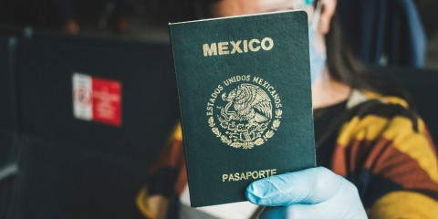 Pasaportes mexicanos de menores contarán con la fotografía de los padres