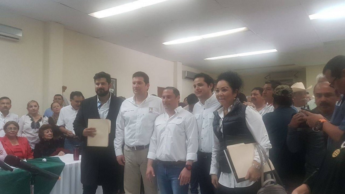 Concluye PRI etapa de pre-registro para aspirantes a senadores y diputados federales