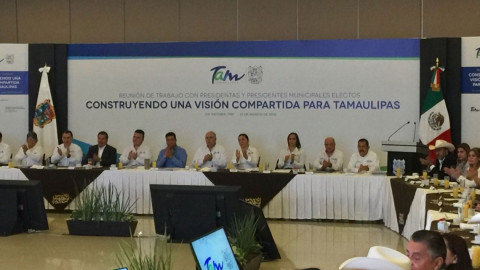 Municipios grandes deben tener policías municipales: Gobernador