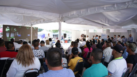 Participan instituciones en Feria de Conmemoración del Día Mundial contra la Trata de Personas