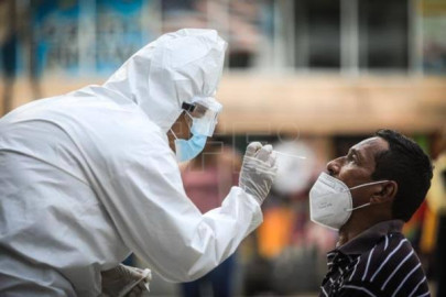 Suman 14 mil nuevos casos de COVID-19 en México