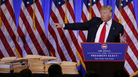 Negocios de Trump son cedidos a hijos 