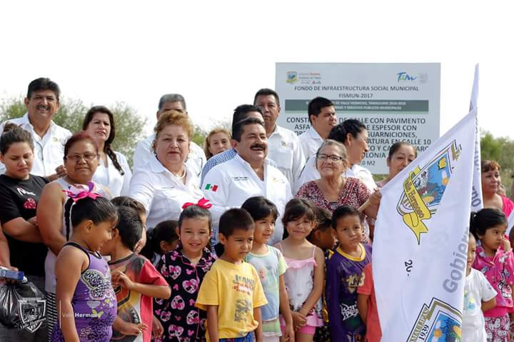 Ayuntamiento da banderazo para inicio de pavimentación