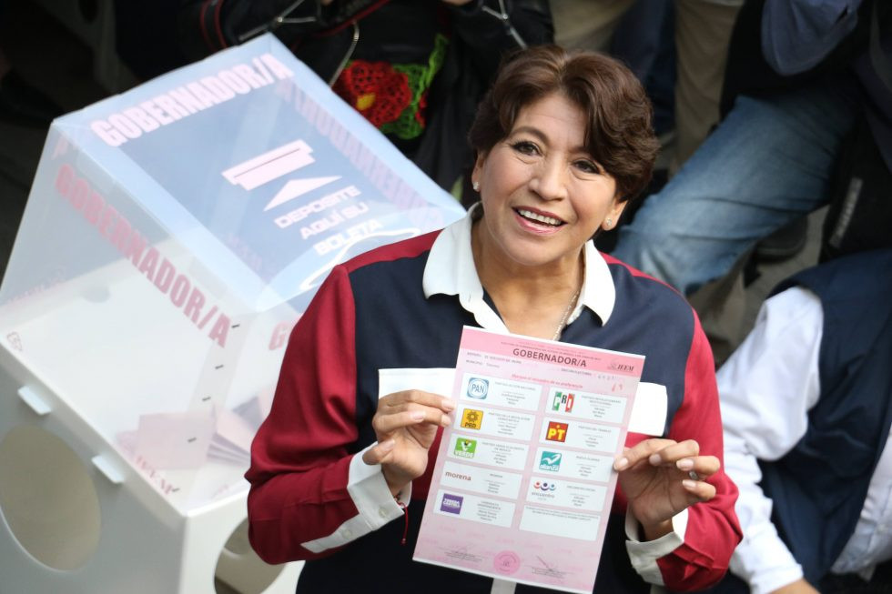 Delfina Gómez, la primera en votar