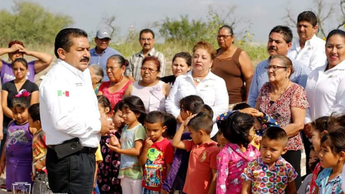 Ayuntamiento da banderazo para inicio de pavimentación
