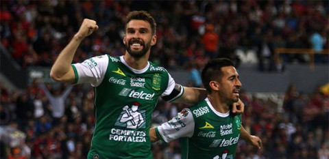 León vence al Atlas 2-1 