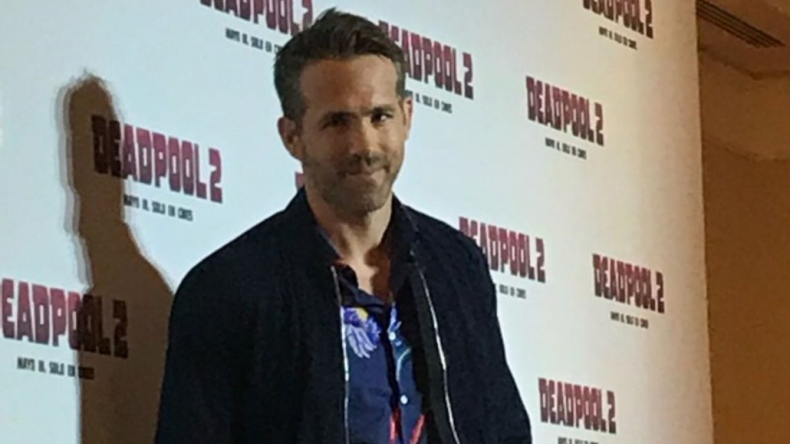 Ryan Reynolds pasea en microbús en la CDMX