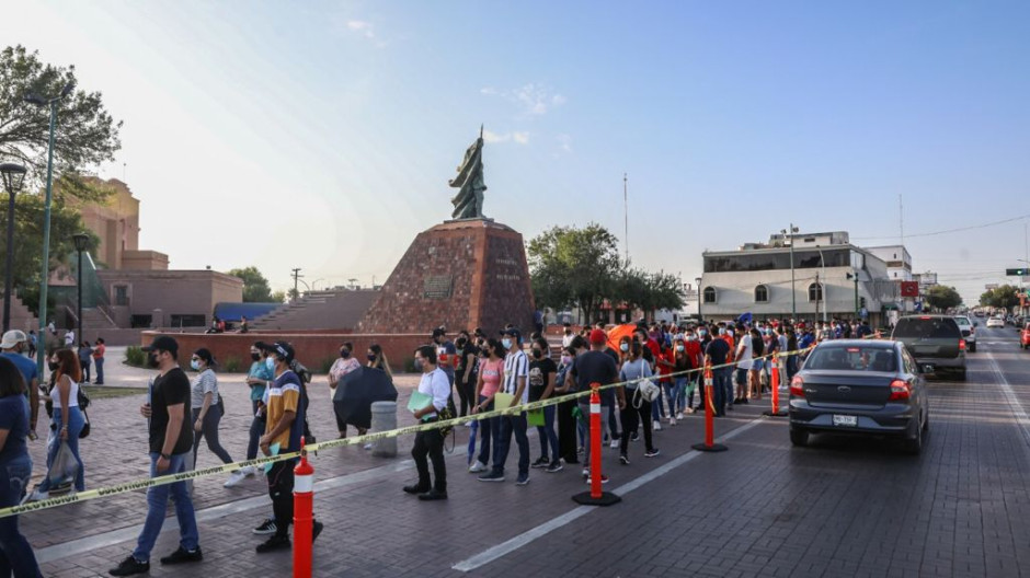 Recomienda PCYB  de Nuevo Laredo a cuidarse del calor durante vacunación