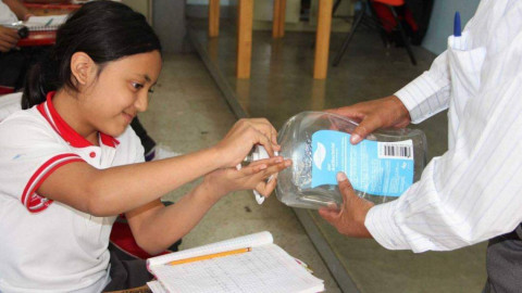 Buscan retomar filtros sanitarios en accesos a escuelas